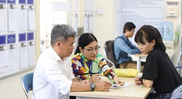 Sau sáp nhập, UBND cấp xã chính thức có các phòng chuyên môn nào?