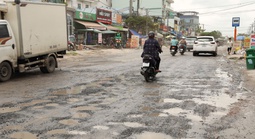 "Con đường thử thách" tái xuất giữa mùa mưa ở TP Thủ Đức