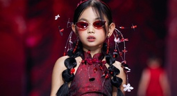 Người mẫu "kid" ấn tượng của năm gọi tên Trúc Hà