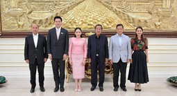 Ông Hun Sen bình luận về cuộc trò chuyện với nữ thủ tướng Thái Lan bị rò rỉ