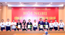 Hà Nội công bố quyết định phân công, bổ nhiệm hàng loạt cán bộ