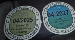 Bộ Xây dựng đề xuất bỏ tem thu phí sử dụng đường bộ dán trên ô tô
