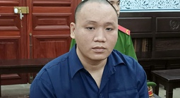 Được mời lên phường, bất ngờ rút dao tấn công cảnh sát khu vực
