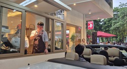 Nhà sáng lập Highlands Coffee thừa nhận Drive-thru “không quá mới mẻ”
