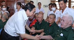 Thủ tướng chỉ đạo tiếp tục chăm lo tốt đời sống người có công với cách mạng