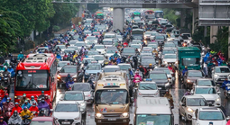 Hà Nội cần làm gì trước khi cấm xe máy chạy xăng trong Vành đai 1?