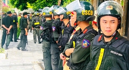 Hàng chục cảnh sát xuất hiện trước nhà em trai trùm giang hồ Đạt "ma" ở Thanh Hóa