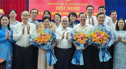 Đoàn Đại biểu Quốc hội TP HCM tri ân lãnh đạo nghỉ hưu, chuyển công tác