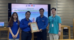 Trao nguồn lực hỗ trợ chiến dịch Mùa hè xanh của Trường ĐH Công nghệ Thông tin
