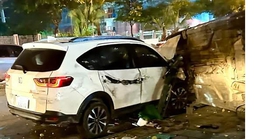 Hà Nội: Ô tô gây tai nạn liên hoàn, nhiều người thương vong