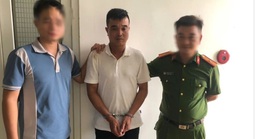 Giả danh bác sĩ "bắt mạch kê thuốc" xâm hại bé gái