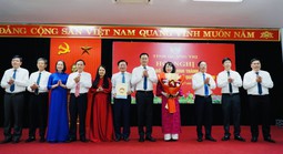 Ông Nguyễn Thế Lập giữ chức Chủ tịch Liên đoàn Lao động tỉnh Quảng Trị