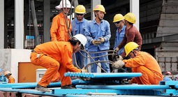 Tái cấu trúc thị trường lao động