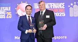 Nam A Bank nhận cú đúp giải thưởng quốc tế
