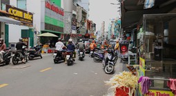 Vỉa hè ở TP HCM: Chờ cơ chế quản lý mới