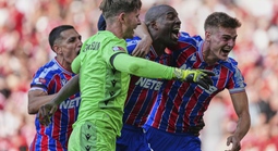 Gục ngã ở loạt 11 m, Liverpool mất Siêu cúp Anh vào tay Crystal Palace