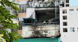 Cháy nhà mặt tiền ở phường Vườn Lài, cảnh sát đang điều tra nguyên nhân