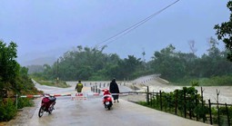 Băng qua suối, 2 mẹ con ở Thanh Hóa bị cuốn trôi