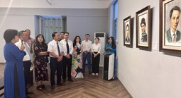 Khai mạc trưng bày chuyên đề “Hồ Chí Minh - Chân dung một con người”