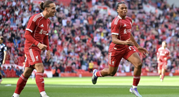 "Thần đồng" Ngumoha tỏa sáng, Liverpool đại thắng Bilbao 2 trận siêu giao hữu