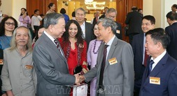 Tổng Bí thư Tô Lâm: Trí thức, nhà khoa học, văn nghệ sĩ là mạch nguồn cho sự trường tồn của đất nước