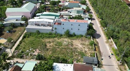 "Phù phép" trong quản lý đất đai, xây dựng