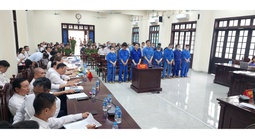 Vụ buôn lậu trị giá 1.814 tỉ đồng: Nhiều cựu cán bộ hải quan nhận tội