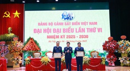 Bộ Tư lệnh Vùng Cảnh sát biển 4 được khen thưởng đột xuất