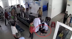 CLIP: Giây phút người đàn ông ngừng thở và màn cứu người ngoạn mục