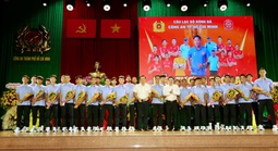 CLB Công an TP HCM ra quân hoành tráng trước mùa giải mới