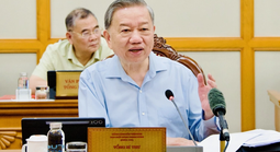 Bộ Chính trị: Từ 2026, người dân được khám sức khỏe định kỳ miễn phí, tiến tới miễn viện phí cơ bản