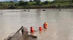 Rủ nhau đi tắm, 2 cháu nhỏ chết đuối thương tâm