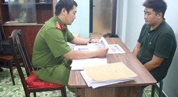 Công an TP HCM bắt khẩn cấp người đàn ông hành hung cụ ông ngay giao lộ