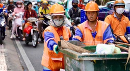 Đi làm ngày đầu năm: Người nhận vàng 9999, kẻ hưởng lương gần 500%