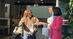 Du khách tấp nập đến Đà Nẵng ngày đầu năm mới 2026