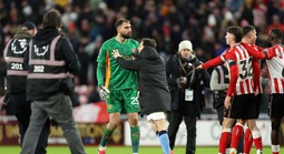 Man City trả giá đắt, gây náo loạn, Arsenal hưởng niềm vui