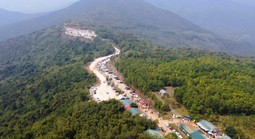 Huyệt đạo thiêng ở Thanh Hóa tạm dừng đón khách