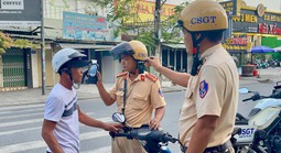 Đi nhậu khai Xuân, nam thợ hồ bị phạt 9 triệu đồng