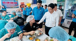 Công đoàn xã Bình Mỹ chi hơn 1,3 tỉ đồng chăm lo đoàn viên