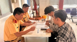 Thông tin mới vụ 2 người giằng co với CSGT TPHCM