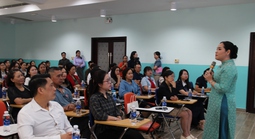 Lấp khoảng trống kết nối cha mẹ và con