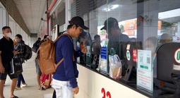 Vé Tết nhộn nhịp từng ngày