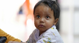 Bé gái bị nhiễm độc từ chính mình, đi 6 bệnh viện không phát hiện ra