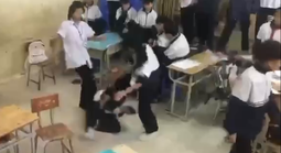 Phẫn nộ clip nữ sinh lớp 7 bị đánh "hội đồng" ngay trên lớp học