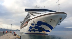 Khánh Hòa: Đón hơn 2.600 du khách quốc tế từ tàu biển Diamond Princess