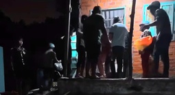 Người đàn ông bị đâm tử vong khi can ngăn ẩu đả trước nhà