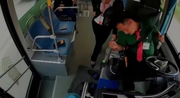 Tài xế đột quỵ sau vô lăng: Bác sĩ cảnh báo nóng vì liên quan nhiều nhân mạng