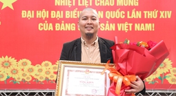 Hoạ sĩ Lê Hữu Hiếu chia sẻ vinh dự được nhận Bằng khen của TPHCM