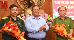 Tây Ninh: Hai lực lượng nòng cốt ở xã Tân Trụ tạo lá chắn vững chắc để người dân vui Xuân, đón Tết