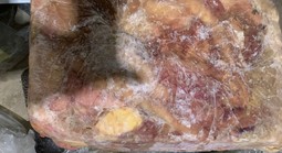 TPHCM: Phát hiện gần 18 tấn lòng bò không rõ nguồn gốc